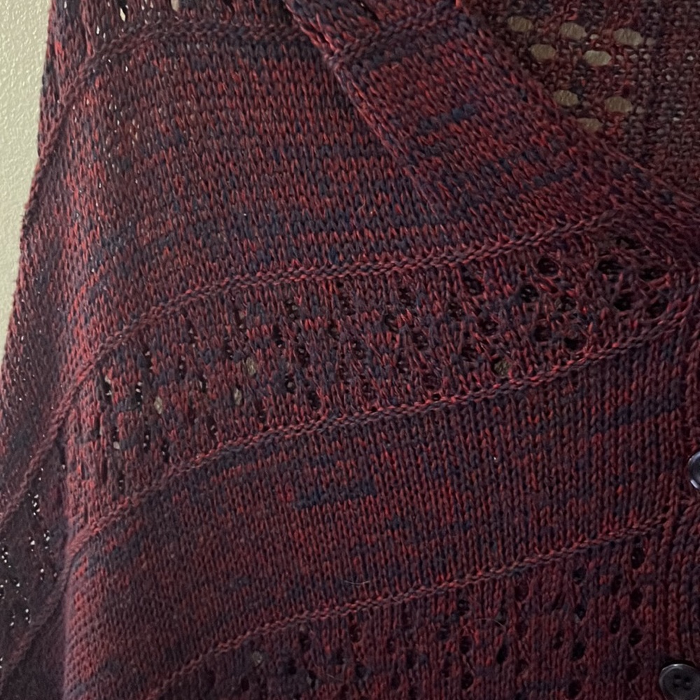 Poncho - Picture 4 of 4